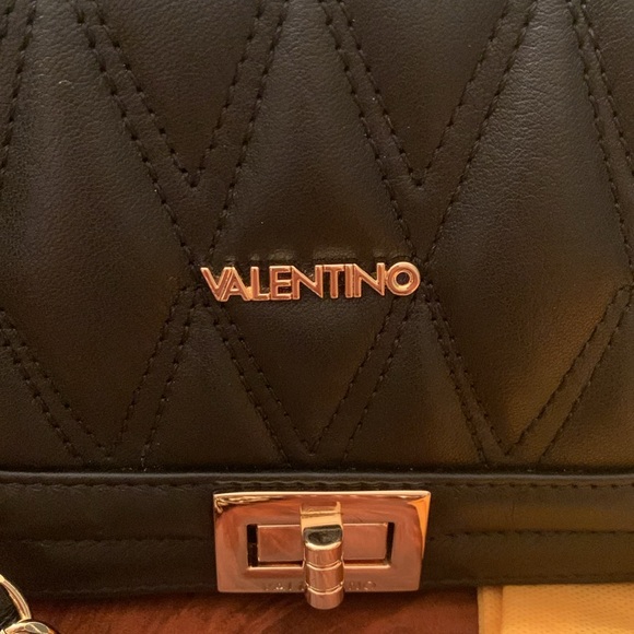 Valentino Leather Shoulder Bag Gold/Leather Chain - Picture 2 of 12